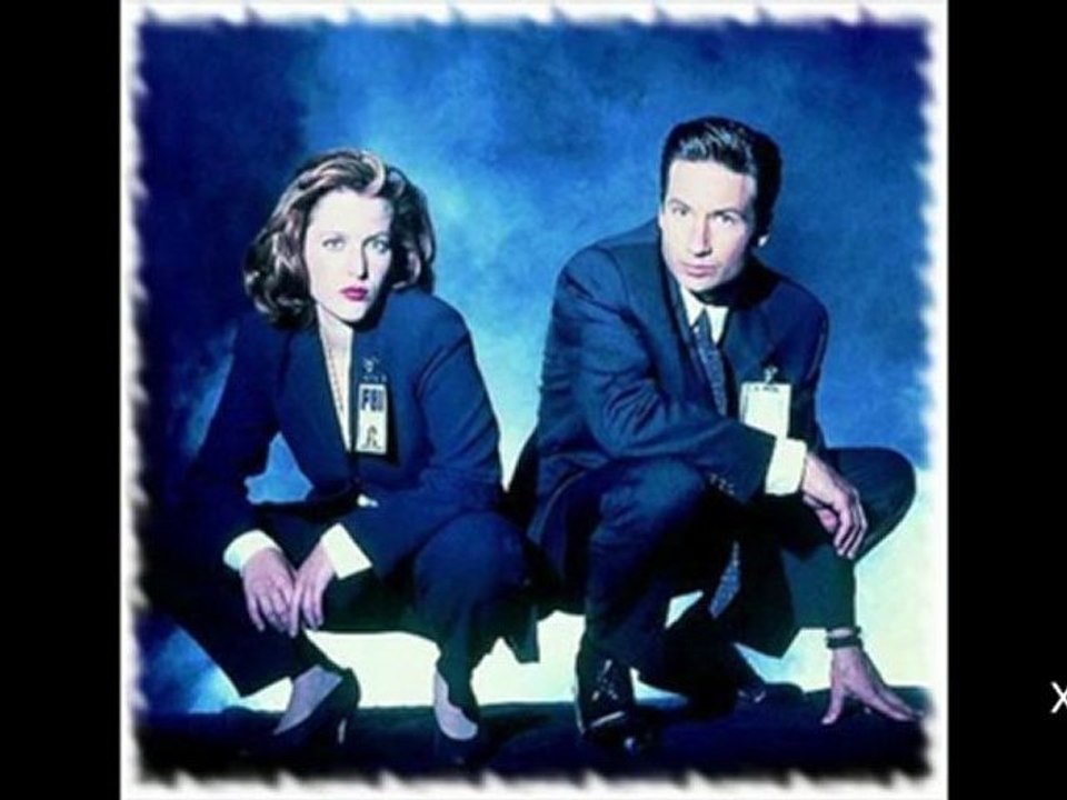 X-Files Co-Stars David Duchovny, Gillian Anderson Rumored to be Dating