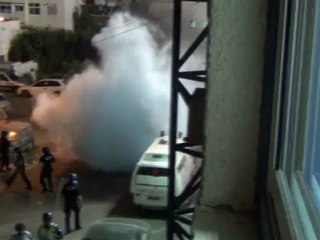 Επεισόδια και δακρυγόνα εκτός γηπέδου