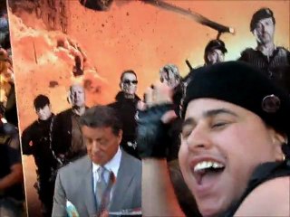 AUTOGRAPHES STALLONE STATHAM LUNDGREN VAN DAMME SCHWARZENEGGER