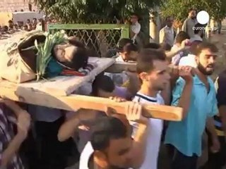 Las tropas de Al Asad obligan a huir de su bastión en...