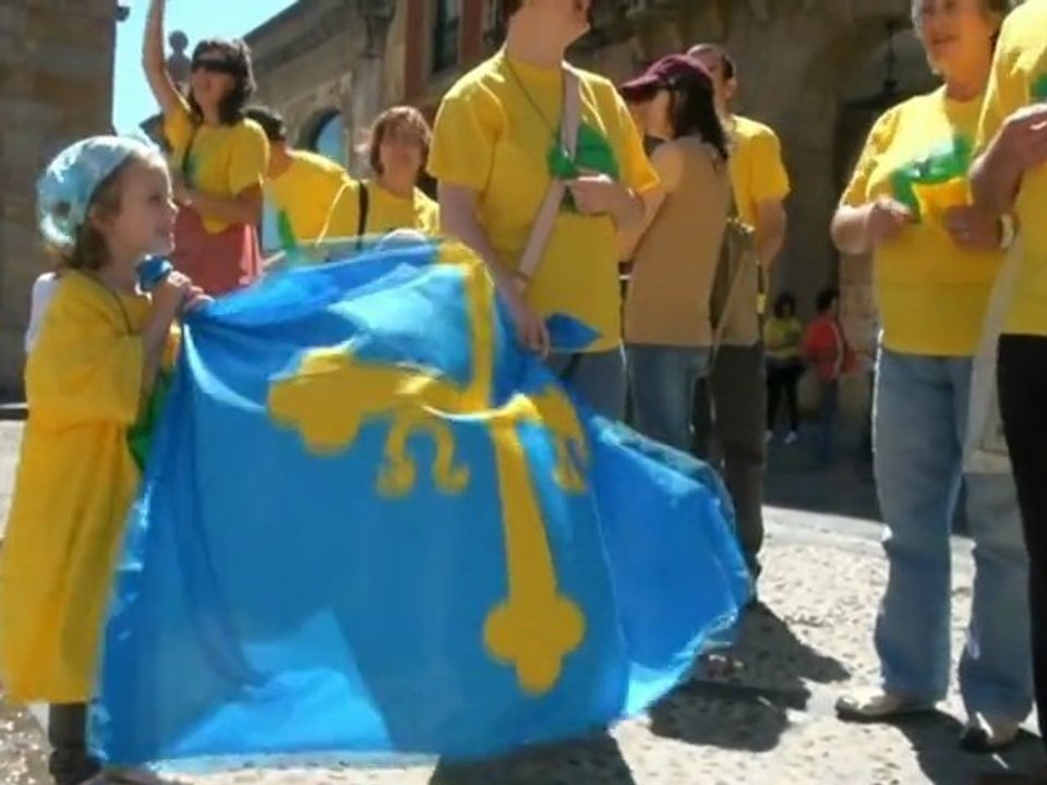 Concentración Gijón contra el vertedero de residuos industriales de Cenero