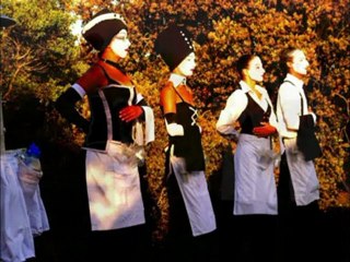 cie Panouille spectacle "Les serveurs"