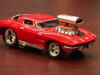 CGR Garage - 1963 CORVETTE Muscle Machines review