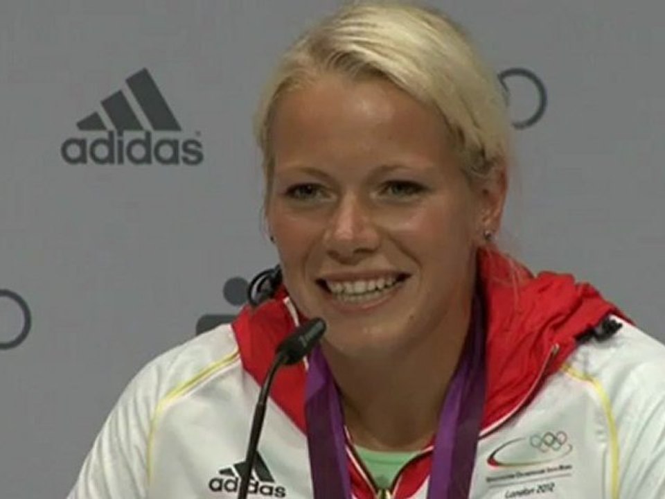 Kanu: deutsche gold-kanuten sind überglücklich