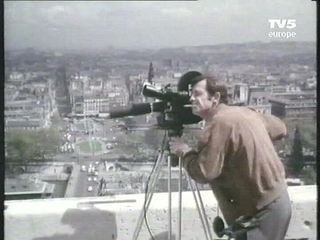 À Paris, Yves Montand