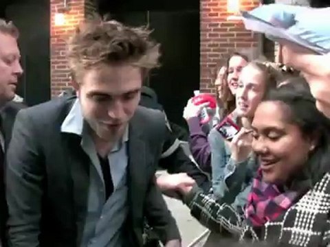 Robert Pattinson Taking Kristen Stewart Back?