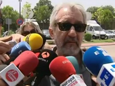 Amigos y compañeros dan su último adiós a Sancho Gracia