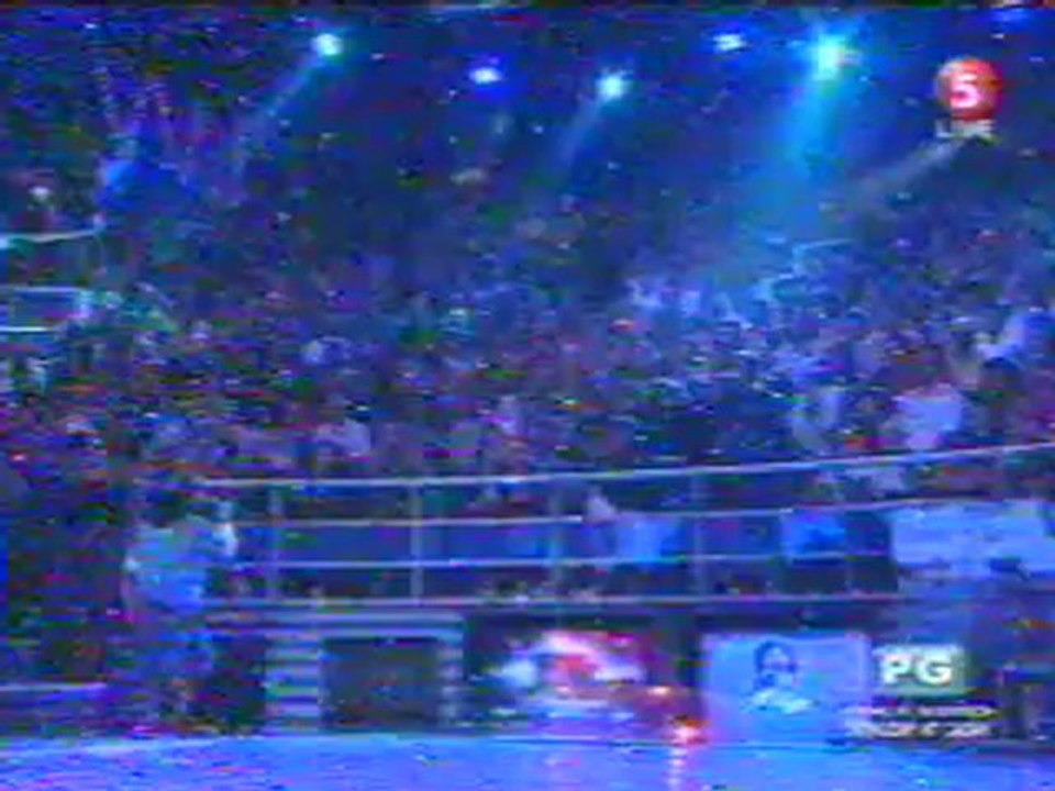 A 5 years old boy singing You and I of Kenny Rogers at Will Time Big Time