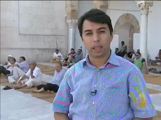 صراع بين إمام جامع الزيتونة ووزارةِ الأوقاف التونسية