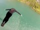 Plongeons extreme depuis un helicoptère à 30 m au dessus du lac de Tignes
