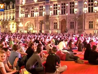 Les Parisiens ont fêté la victoire de R. Lavillenie sur le parvis de l’Hôtel de Ville