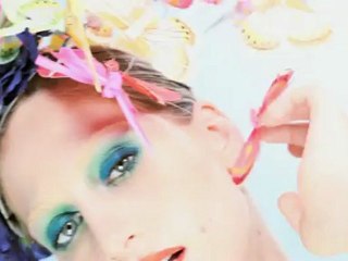 Emre Altuğ - Resimdeki Gözyaşları (2012) by GonulAdami