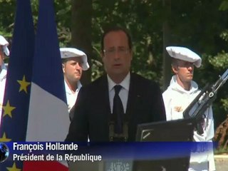 Isère: Hollande rend hommage au soldat tué en Afghanistan