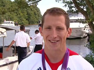 Ed McKeever wins 200m sprint kayak gold