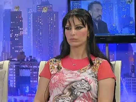 Adnan Oktar'ın Kadıköy'deki fosil sergisini engellemeye çalışanlara cevabı 1