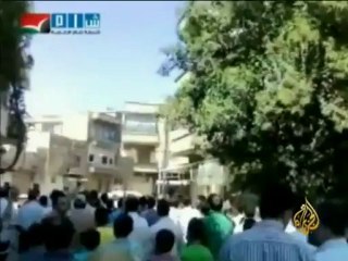 كلينتون تؤكد على العمل لإنهاء النظام السوري