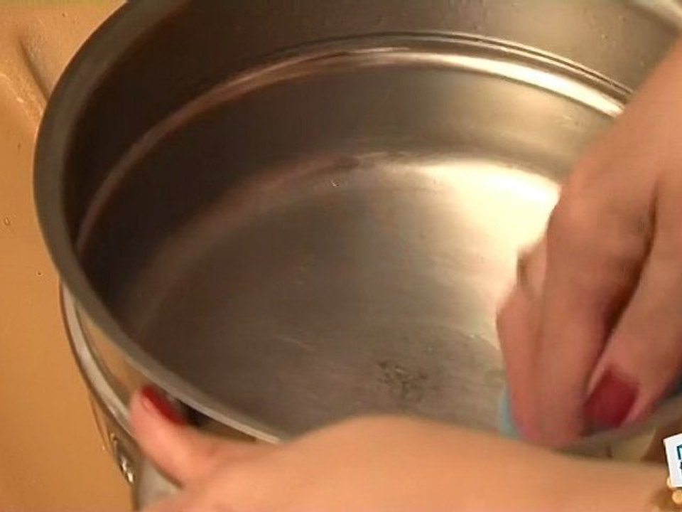 Comment nettoyer une casserole en inox ?