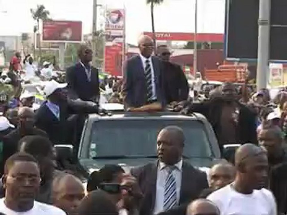 GabonlibreTV : Le retour  André Mba Obame  le 11 Aout 2012 partie 2