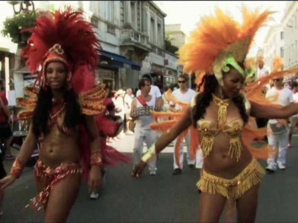 FESTIVAL AVIGNON PARADE 2012 PARTIE 1/3