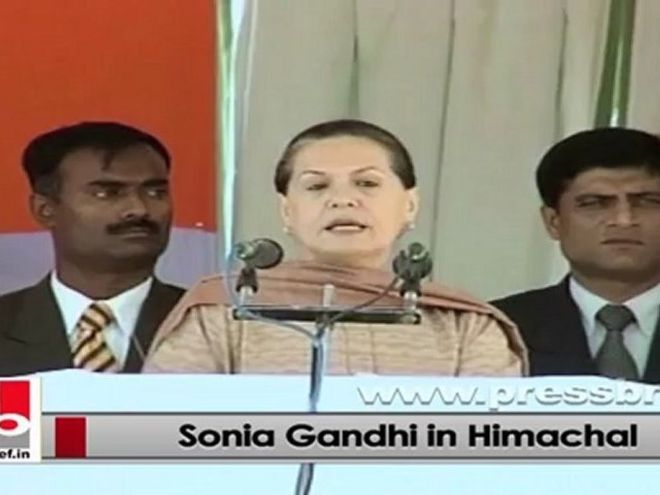 Sonia Gandhi in HP, recalls Indira Gandhi’s contribution for the welfare of the poor