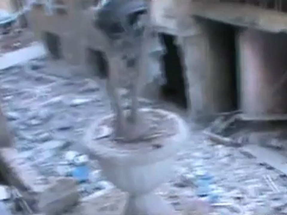 Syria فري برس حمص القديمة احد سكان الحي يروي كيف سقط الصاروخ بجانب بيته وماذا حصل12 8 2012