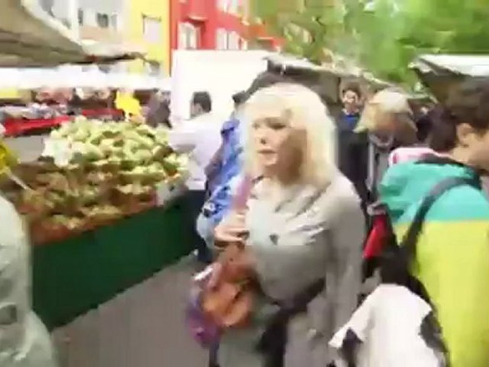 نظارات من الورق المقوى . . . | يوروماكس