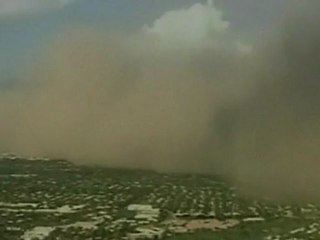 Dust cloud rolls across Arizona