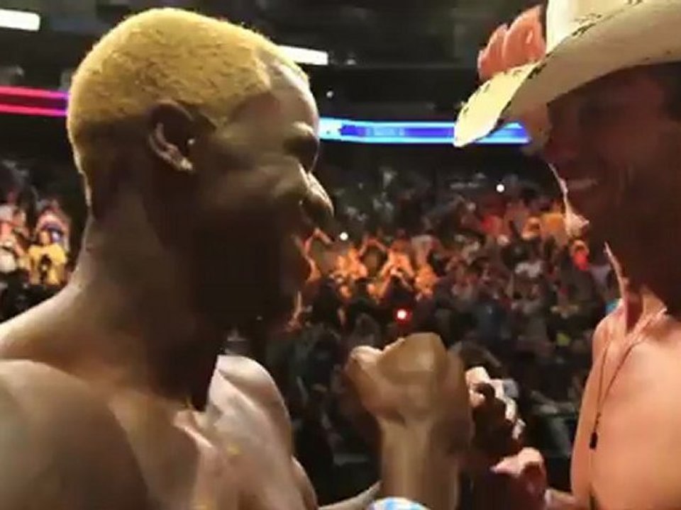 UFC 150_ Co-Main Event Weigh-in Highlight (http://allsportsnews.jimdo.com/)