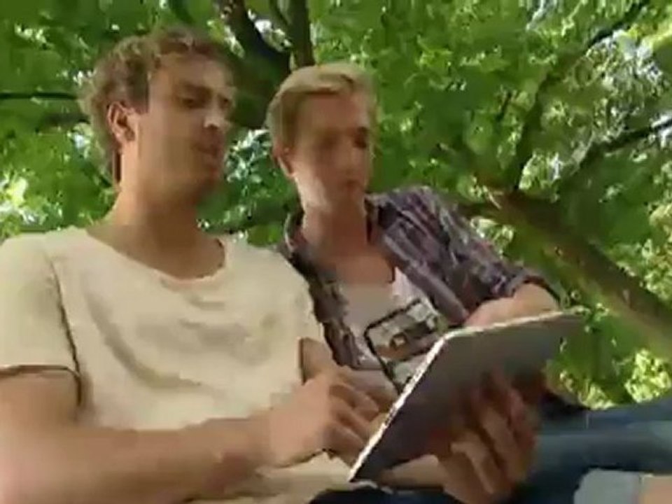 نظارات شمسية من الخشب | يوروماكس