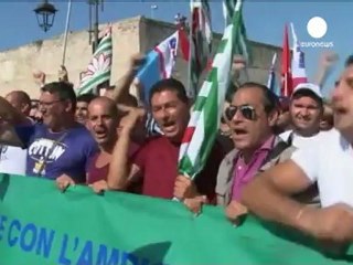 Monti enters row over fate of Italy's giant steel plant