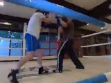 مدراء يمارسون رياضة الملاكمة | يوروماكس