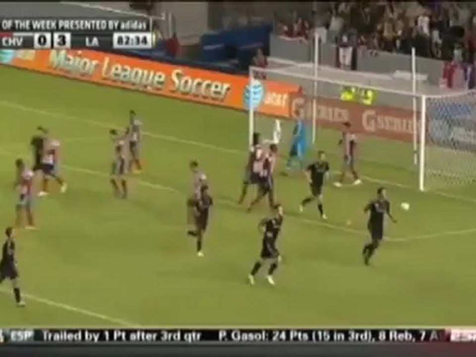 Lendon Donawetter!  Galaxy vermöbelt Chivas