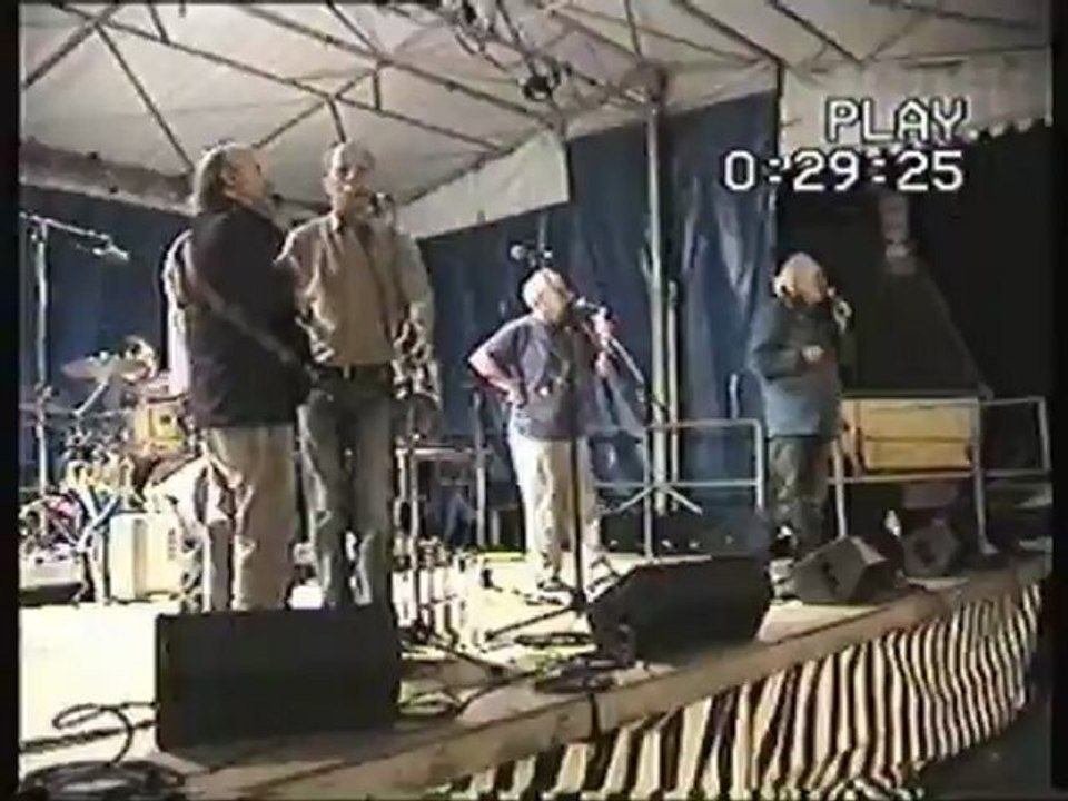 DIAOULED AR MENEZ chanson