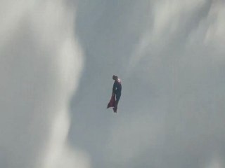 Man of Steel : Superman a enfin droit à sa bande-annonce en VF : version Kent