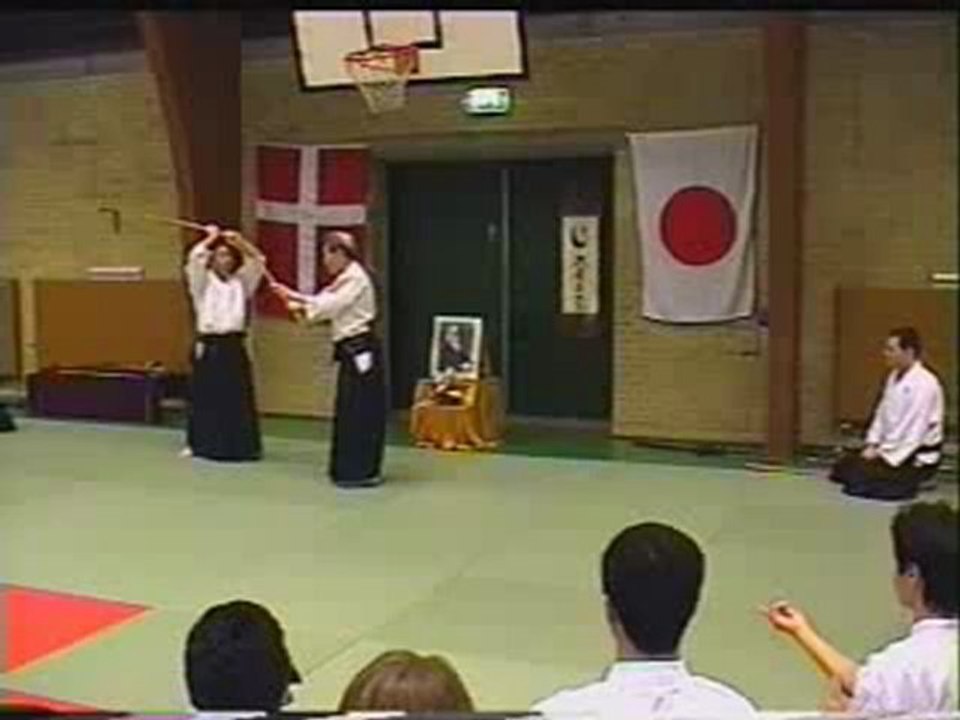 8 - Kawashi tsuki (tsuki sankyo) ken tai jo