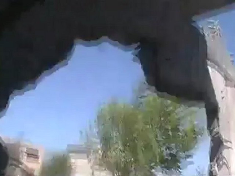 فري برس   حماه المحتلة المنازل المدمرة في قرية الحويجة بسبب القصف الطيران المروحي 13 8 2012