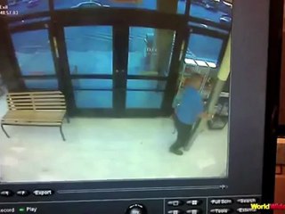 The Ultimate People Walking Into Stuff Compilation (http://allsportsnews.jimdo.com)