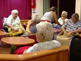 Wildfires displace thousands on Spanish islands