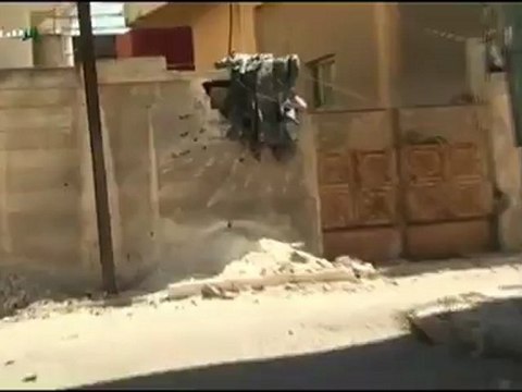 فري برس الرستن_3_أثار القصف الهمجي بالطيران والصواريخ 13_8_2012 Syria