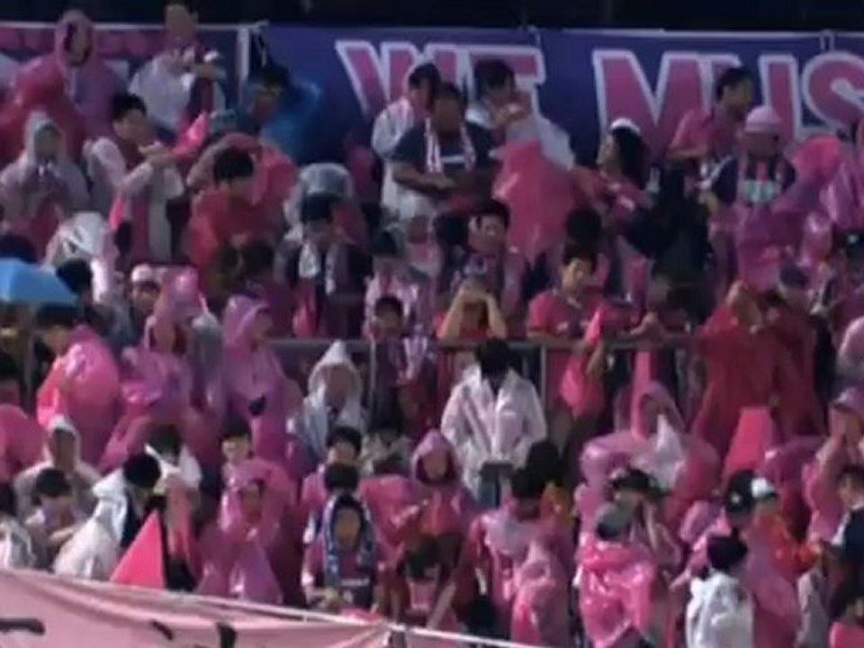 J-League: Doppelter Doppelpack im Osaka-Derby