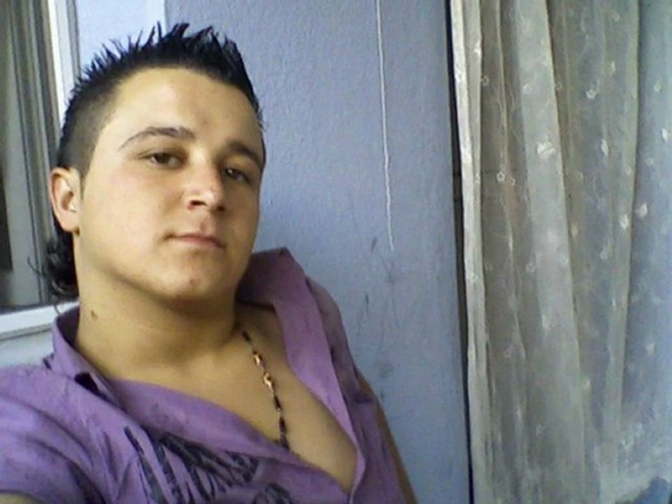 SLm http://Sesimdeyim.com http://Sesliful.com kapanmıstır http://Seslibizle.com dan qirişler Seslisiteler