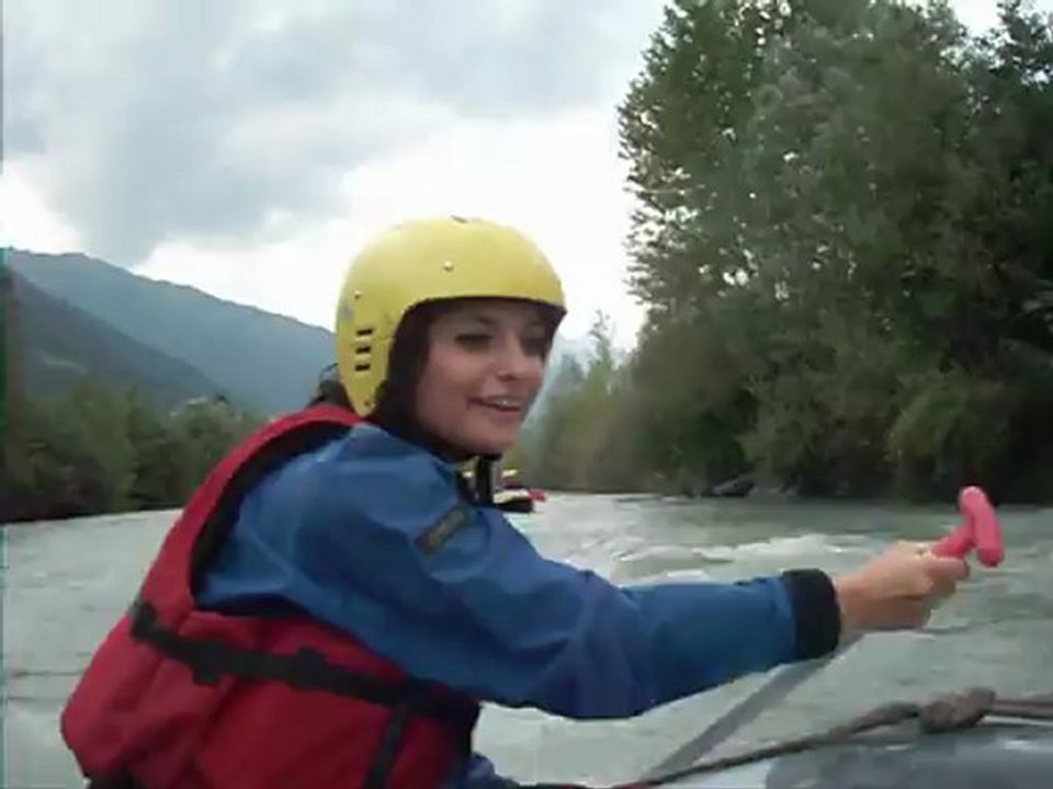 Raftingtour auf der Etsch Preidlhof mit Aquaterra (1)
