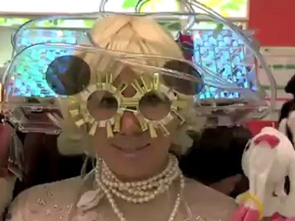 Lady Gaga Criticized For Fur Coat Stance