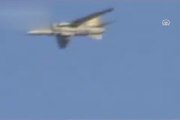 Suriye'de askeri uçak düştü