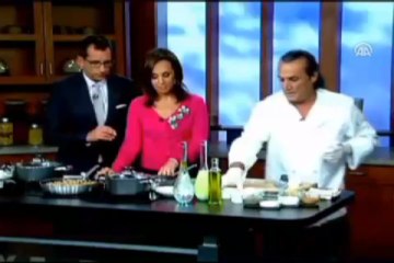 Amerikalı sunucu yaprak sardı