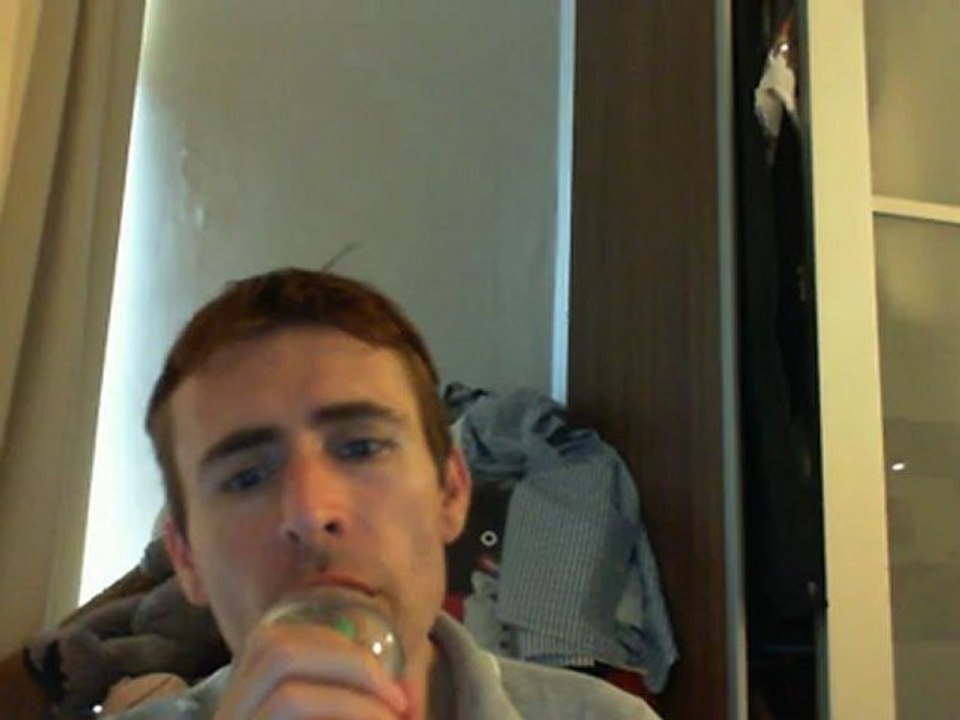 Wiwi égratigne "elle va chanter" d'Alain Barrière & Betty Mars