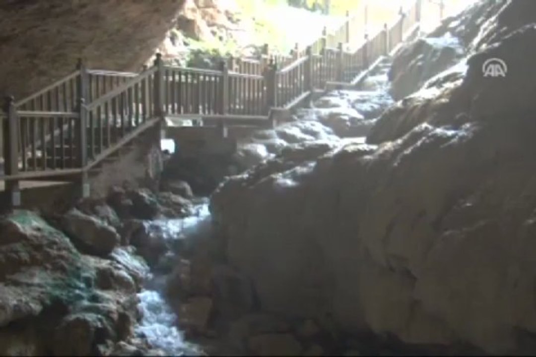 Yer altındaki ikinci Pamukkale