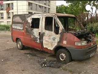 Francia: scontri nella banlieu di Amiens