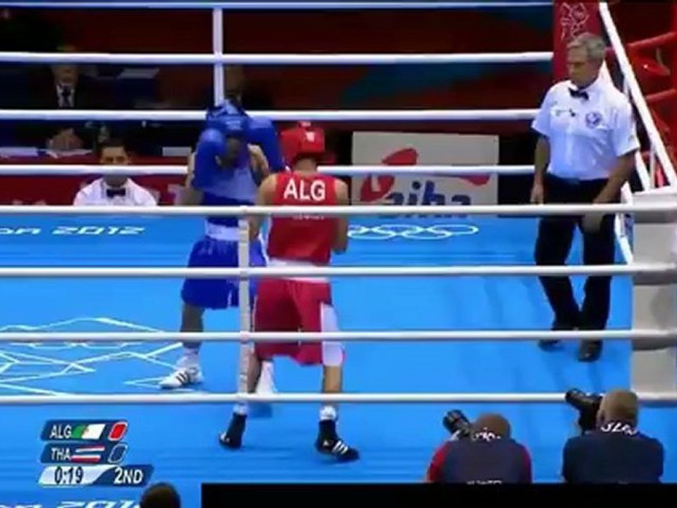 2012/07/31 Men's Light Fly 49kg [R32] Mohamed Flissi (ALG) vs Kaeo Pongprayoon (THA)