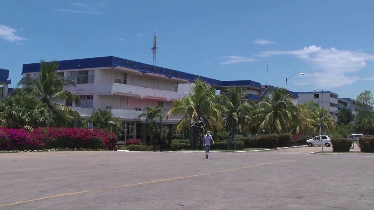 MEDECINS DE SCIENCE ET DE CONSCIENCE ELAM CUBA / ESCUELA LATINO AMERICANA DE MEDICINA / LATIN